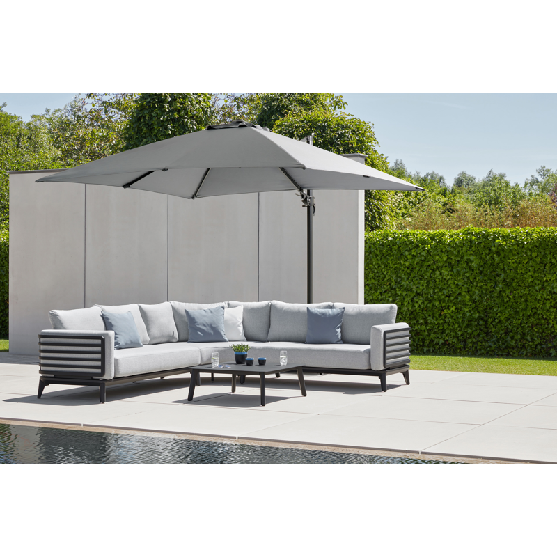 Parasol pendant Avola avec fonction tilt en aluminium noir avec toile de parasol en All Weather Olefin gris - Lg.1 300 x Lg.2 300 cm (sans pied de parasol)