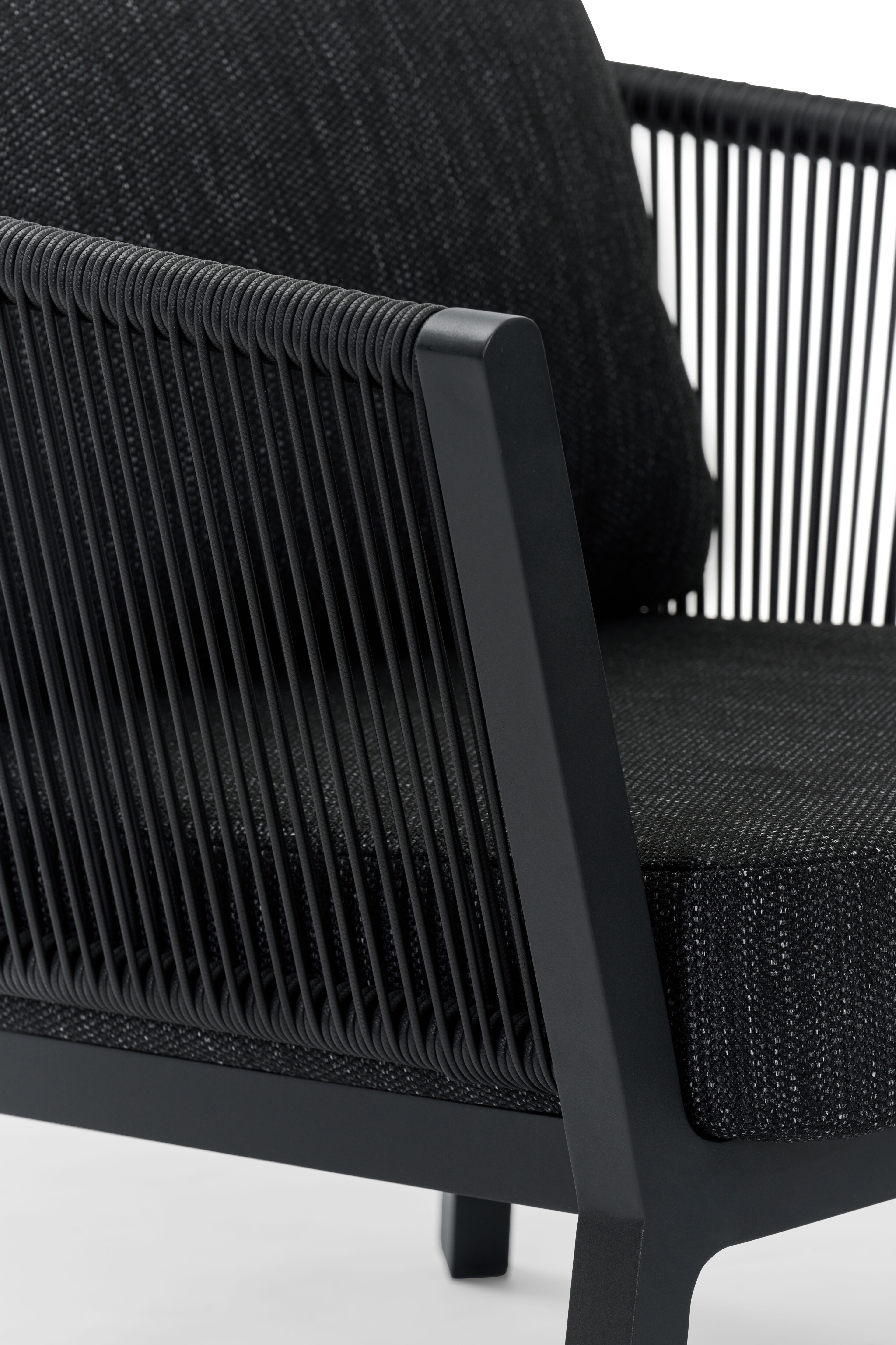 Cordoba loungeset in zwart aluminium met zwart weather+ softtouch kussens