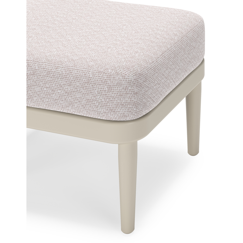 Orso poef in beige aluminium met Wander Gobi all weather sunbrella® luxe kussen