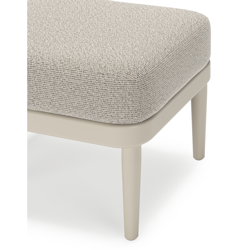 Orso poef in beige aluminium met Firenze Sand all weather solica kussen