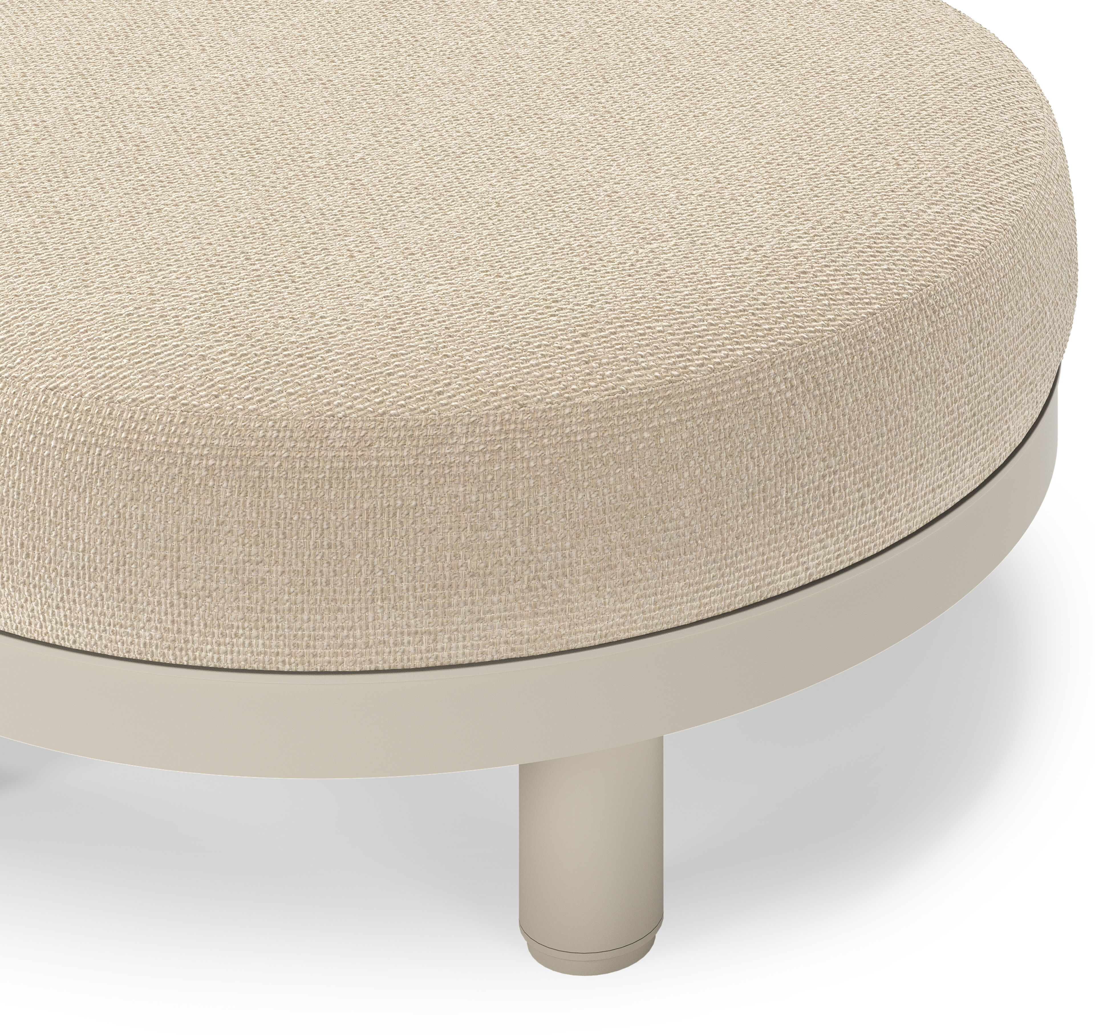 Donato lounge poef in beige aluminium met all weather cosytica Althea Chalk kussen
