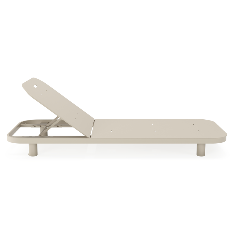 Chaise longue réglable Donato en aluminium beige avec All Weather Sunbrella® luxe lopi marble coussin