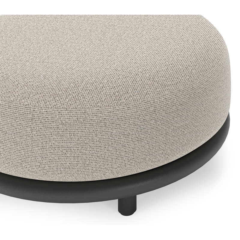 Lomano poef in zwart aluminium en beige verticaal geweven luxe vlakke rope met Firenze Sand all weather solica