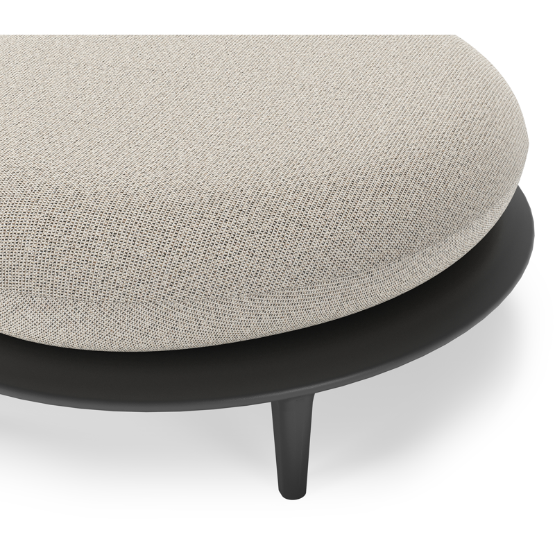 Bomero poef in zwart aluminium met firenze sand all weather solica kussen