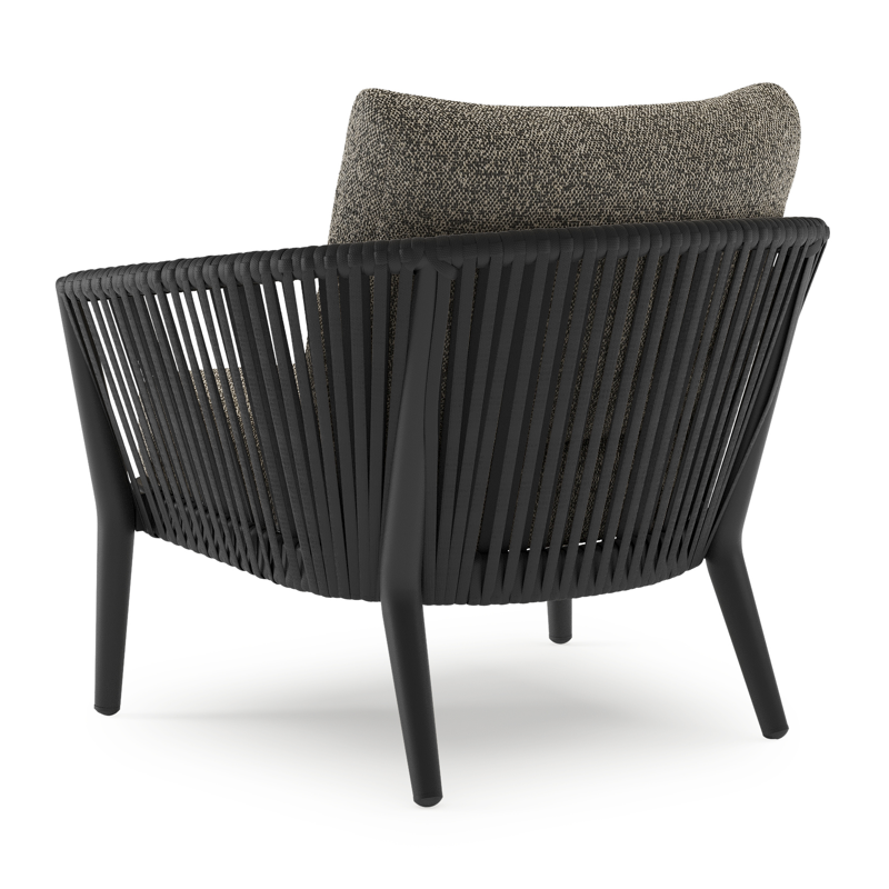 Orso loungestoel in zwart aluminium en zwart verticaal geweven luxe vlakke rope met Marbella Tunder all weather cosytica kussen