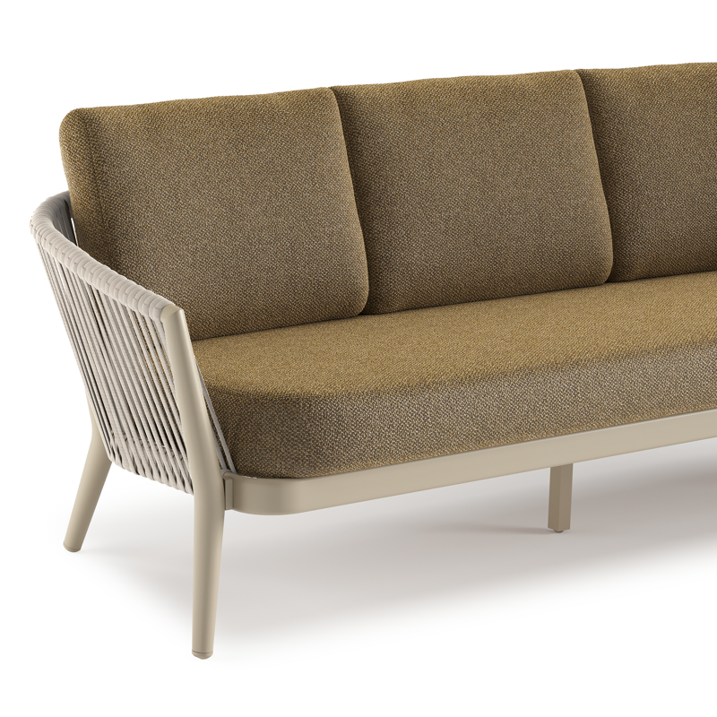 Orso loungeset in beige aluminium en beige verticaal geweven luxe vlakke rope met Madagascar Walnut all weather cosytica kussen