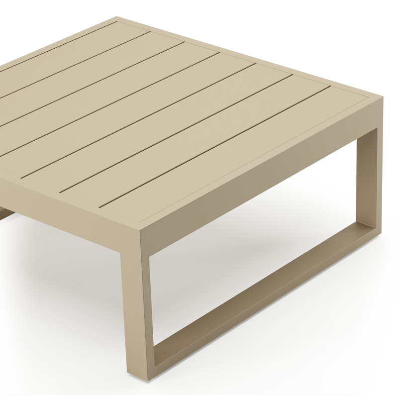 Caldela loungetafel in beige aluminium - L 70 x B 70 x H 31 cm