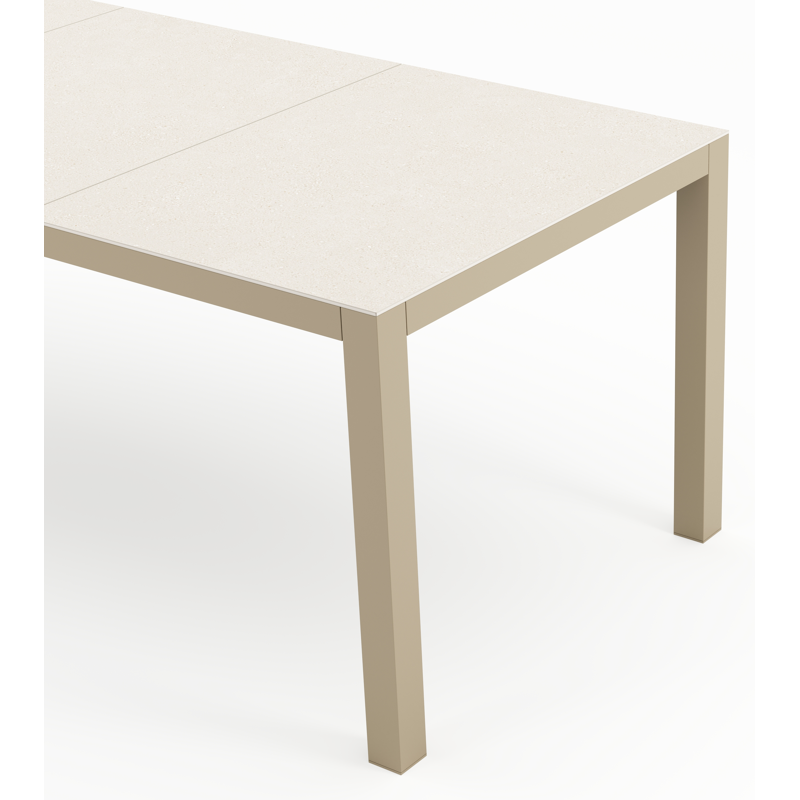 Table de jardin Toma en aluminium beige et céramique pleine beige - Lg. 200 x Lrg. 90 x Haut. 73 cm