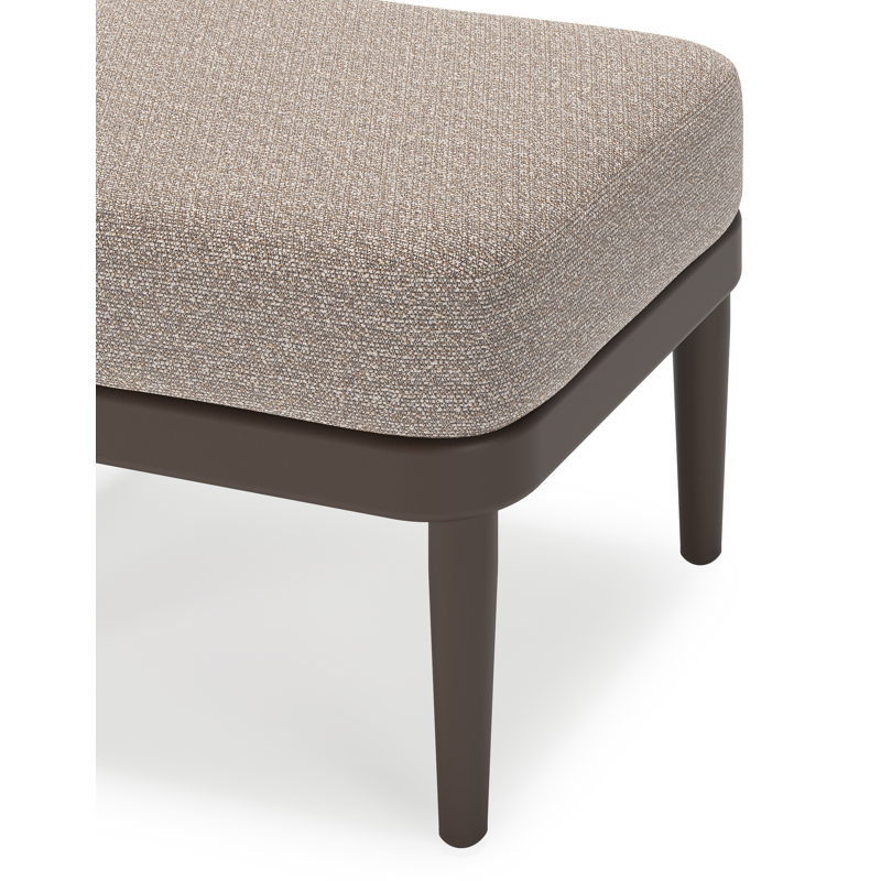 Orso poef in donkerbruin aluminium met Wander Manioc all weather sunbrella® luxe kussen