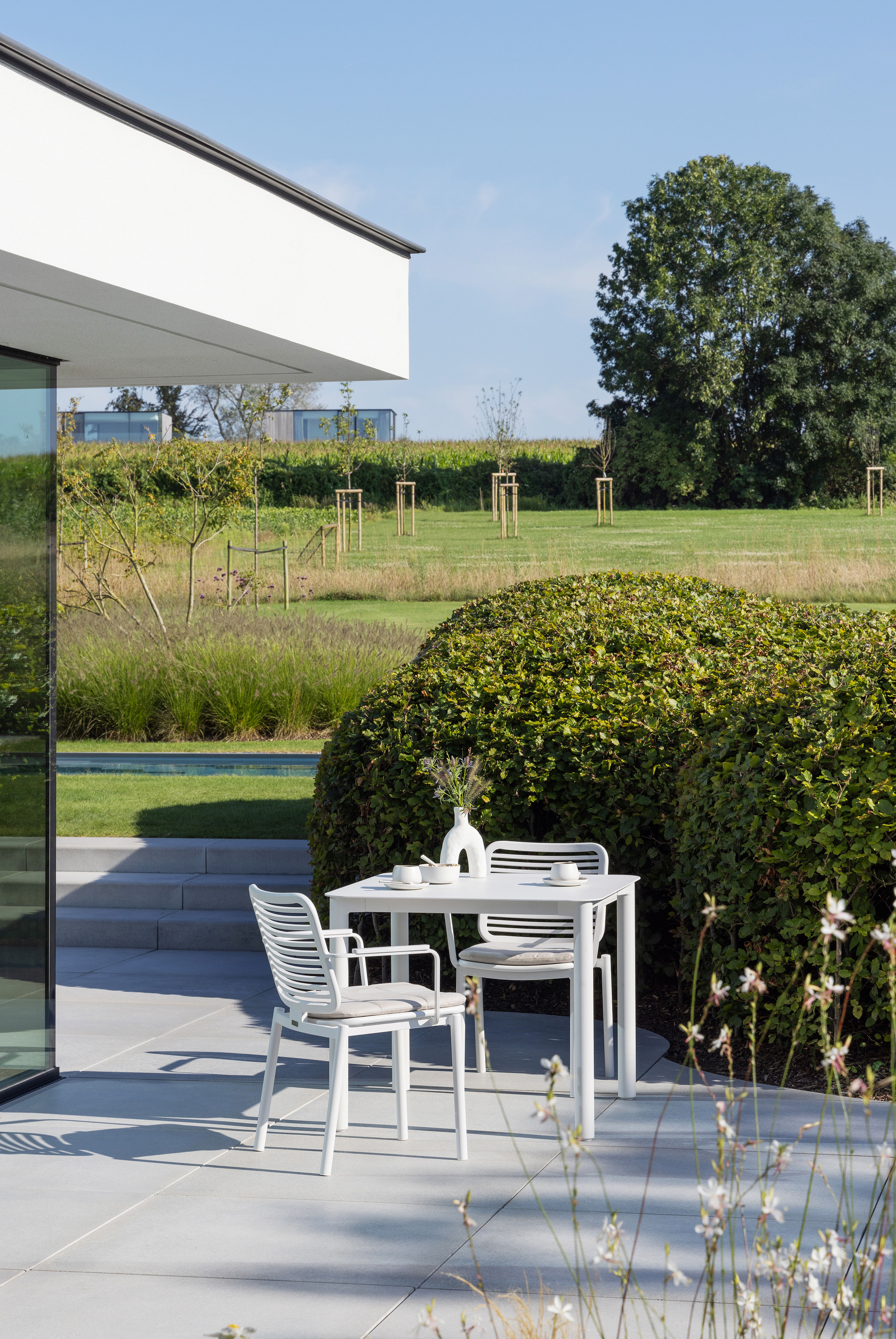 Chaise de jardin empilable Fano en aluminium blanc