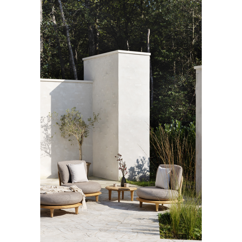 Bomero poef in teak met tundra sand all weather sunbrella® luxe kussen