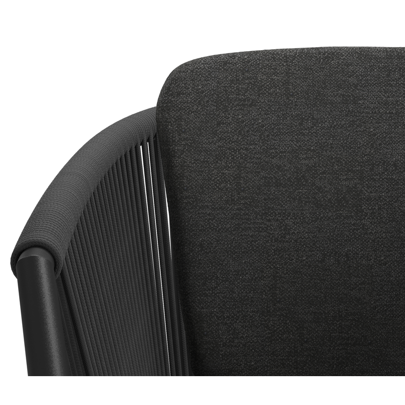 Chaise de jardin Orso in aluminium noir et corde tissée verticalement noir avec coussin en chartres sooty all weather sunbrella® luxe