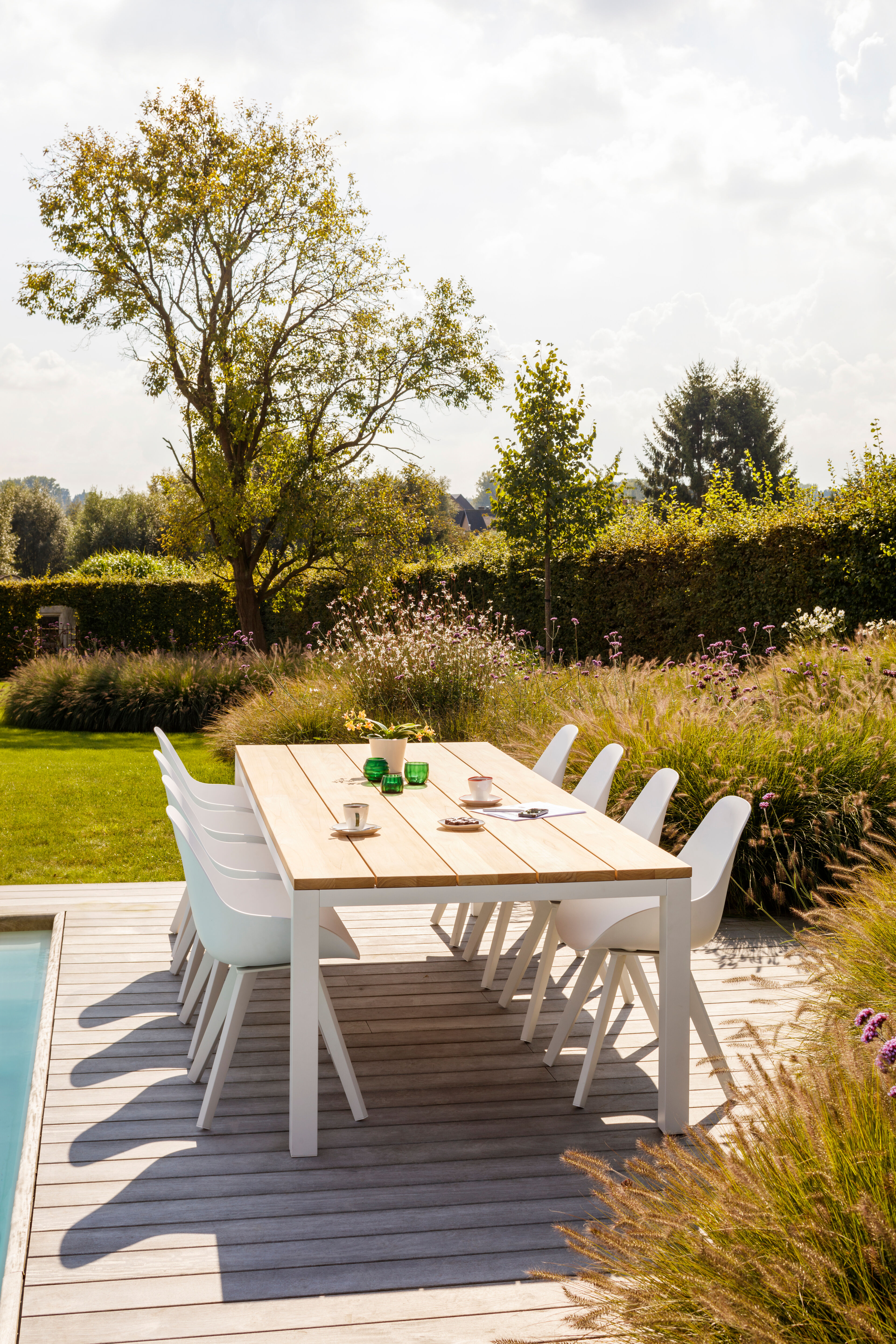 Mesa tuinstoel in wit aluminium en wit kunststof