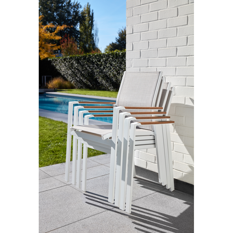 Bahia tuinset in wit aluminium en polywood tafelblad met 6 stapelbare Bahia tuinstoelen