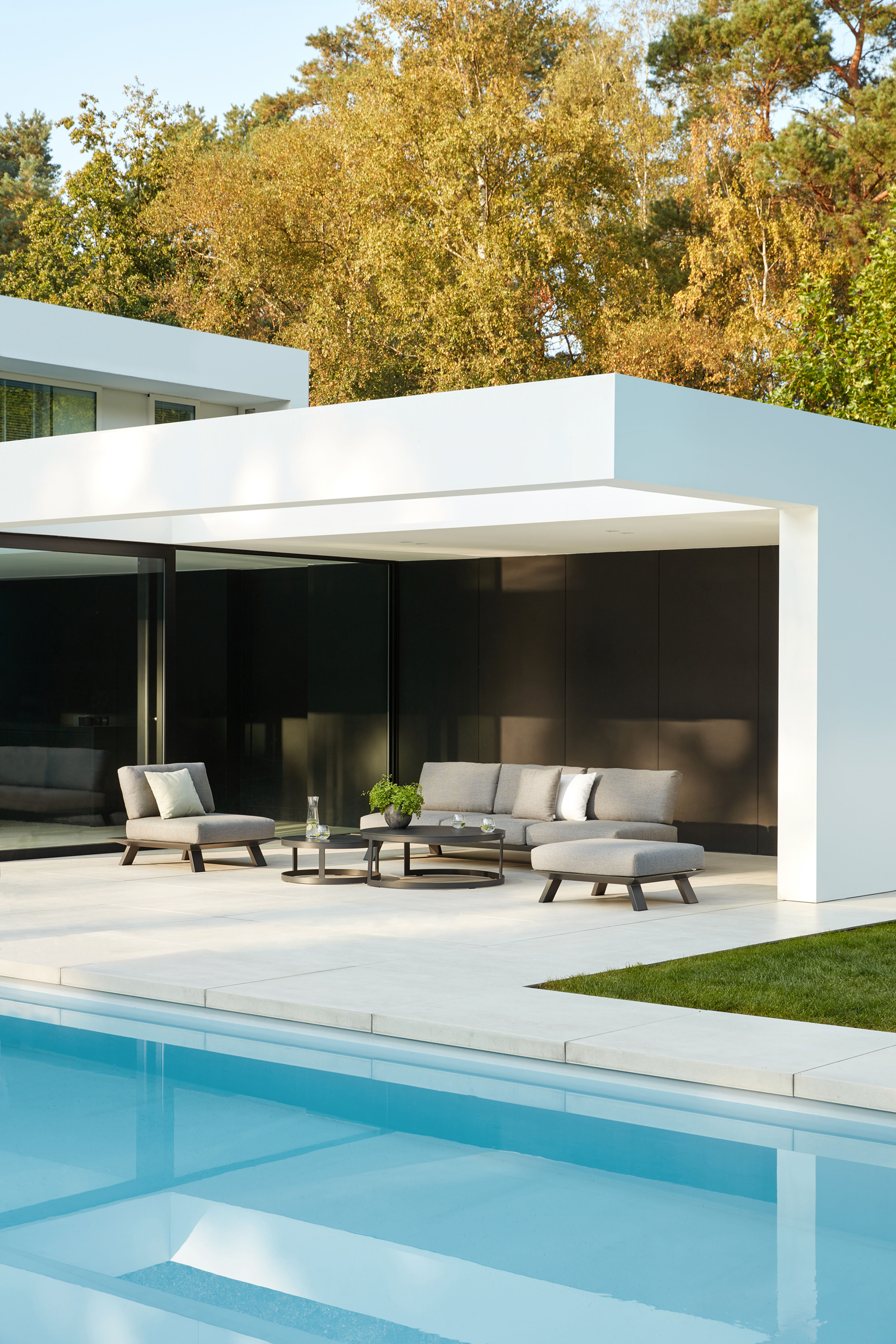 Canapé de jardin Cesano 3-pl en aluminium noir avec coussin en All Weather Sunbrella® luxe natte charcoal chine