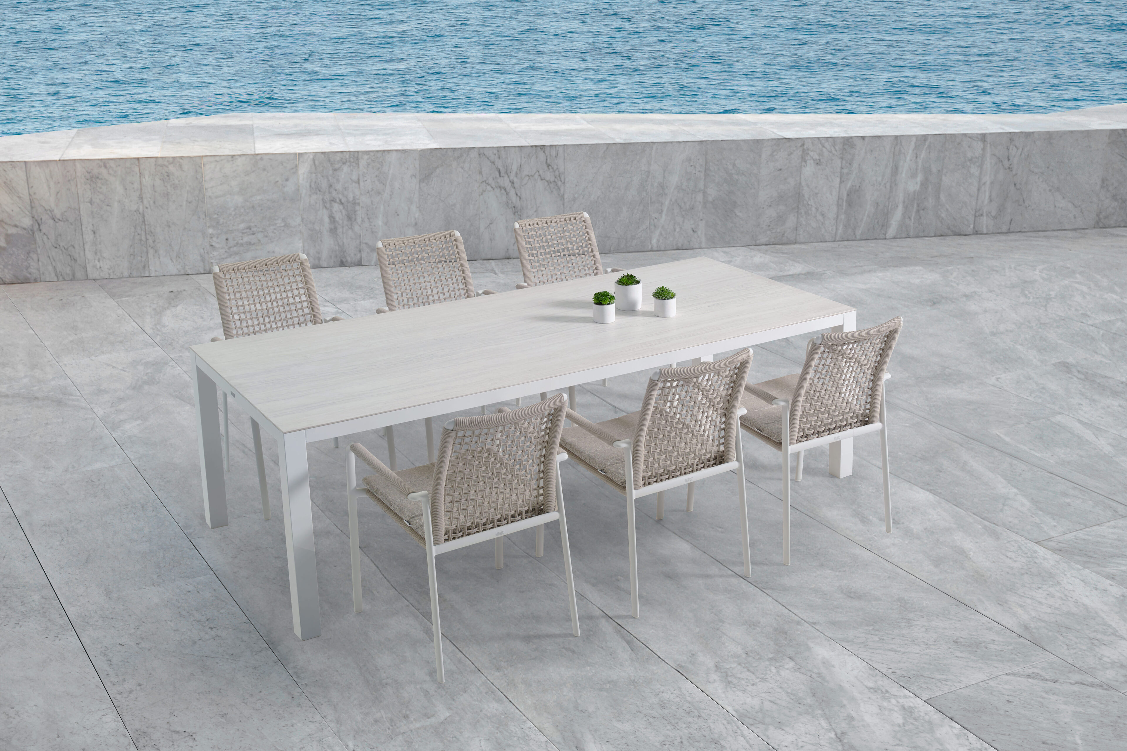 Como tuinstoel in wit aluminium en beige vierkant geweven ronde rope