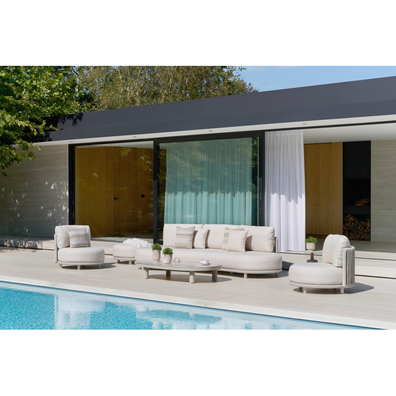 Lomano loungebank in beige aluminium en beige verticaal geweven luxe vlakke rope met Heritage Rust all weather sunbrellaÂ® luxe