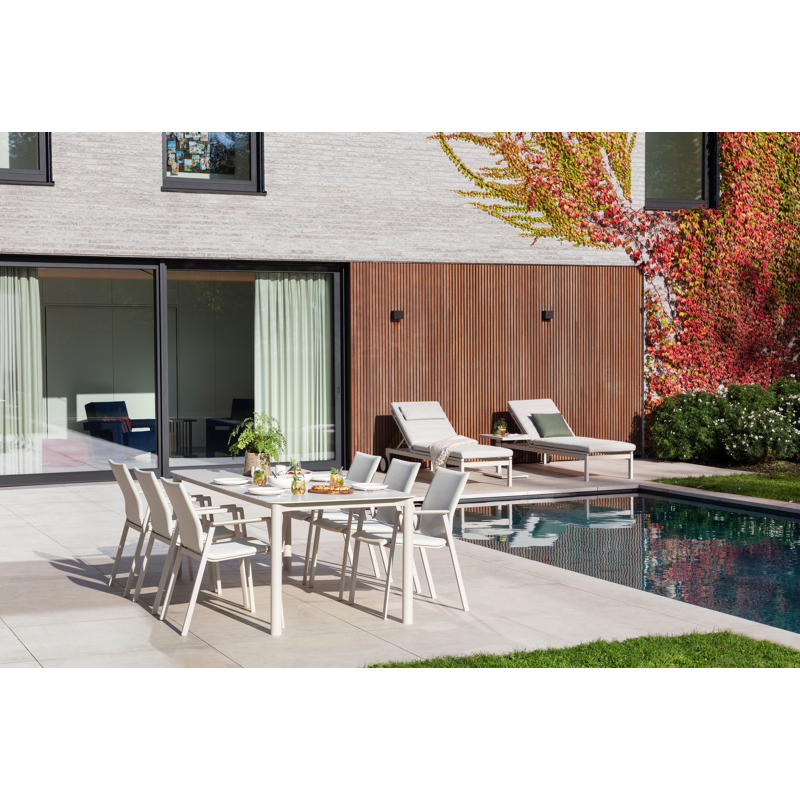 Madura tuinstoel in beige aluminium en beige comfort textileen