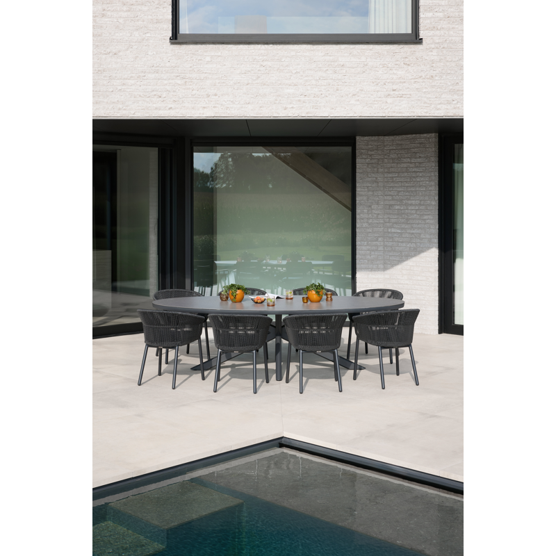 Matera stapelbare tuinstoel in zwart aluminium en zwart gedraaide ronde wicker met kussen in sky black weather+ softtouch
