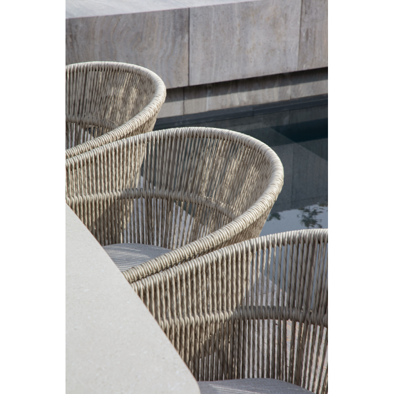 Chaise de jardin Matera en aluminium beige et résine tressée torsadée beige avec coussin en rustic weather+ softtouch
