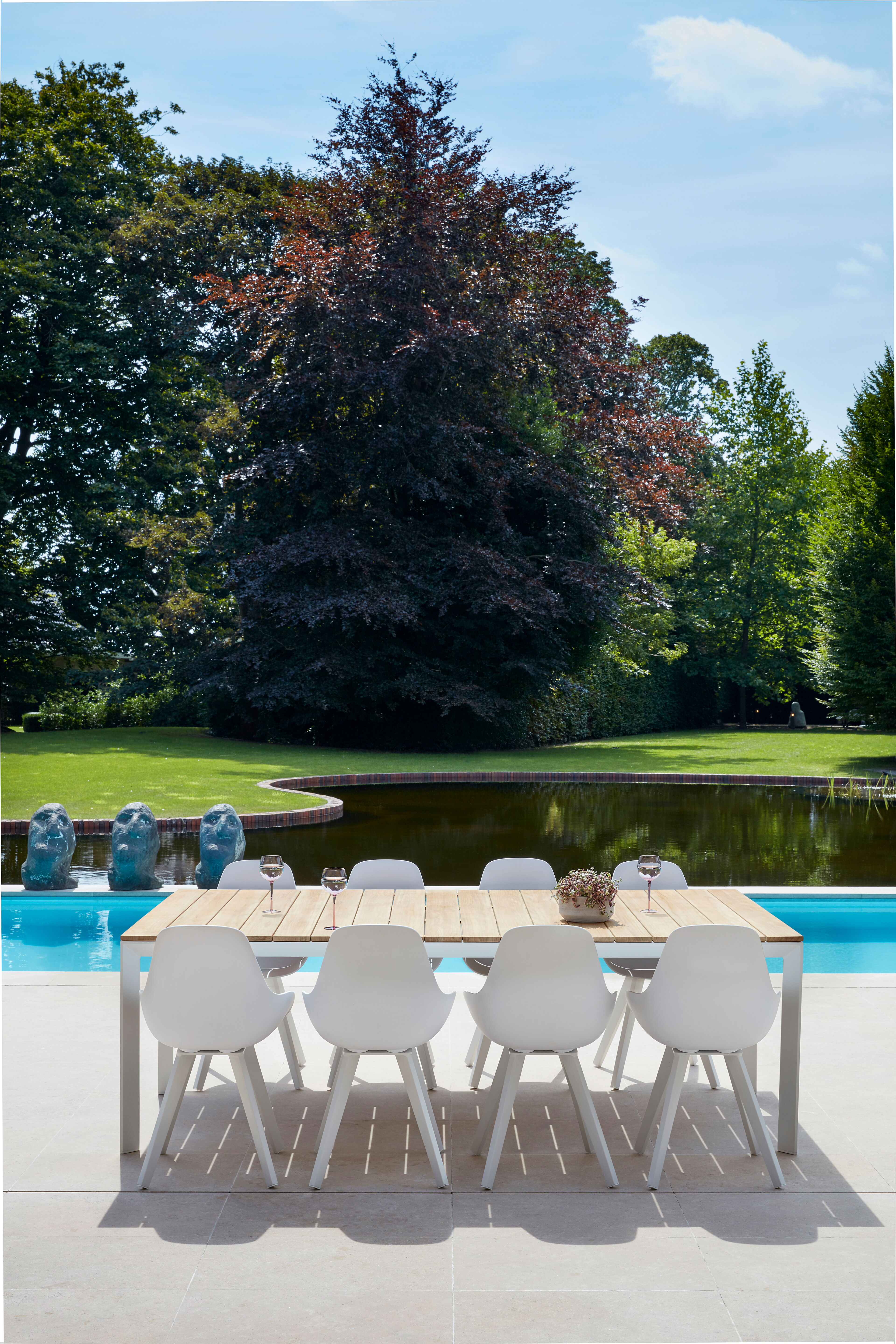 Mesa tuinstoel in wit aluminium en wit kunststof