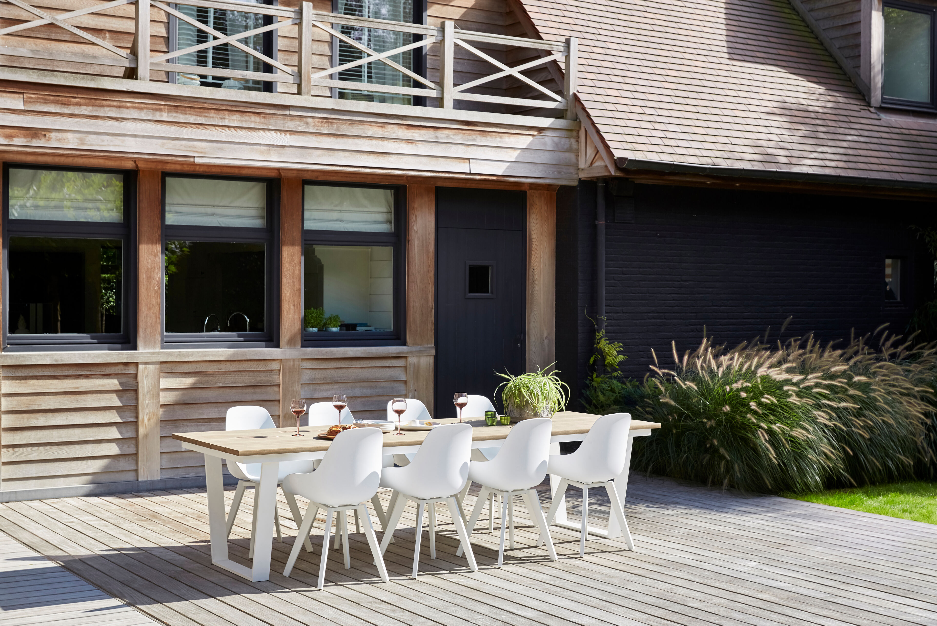 Mesa tuinstoel in wit aluminium en wit kunststof