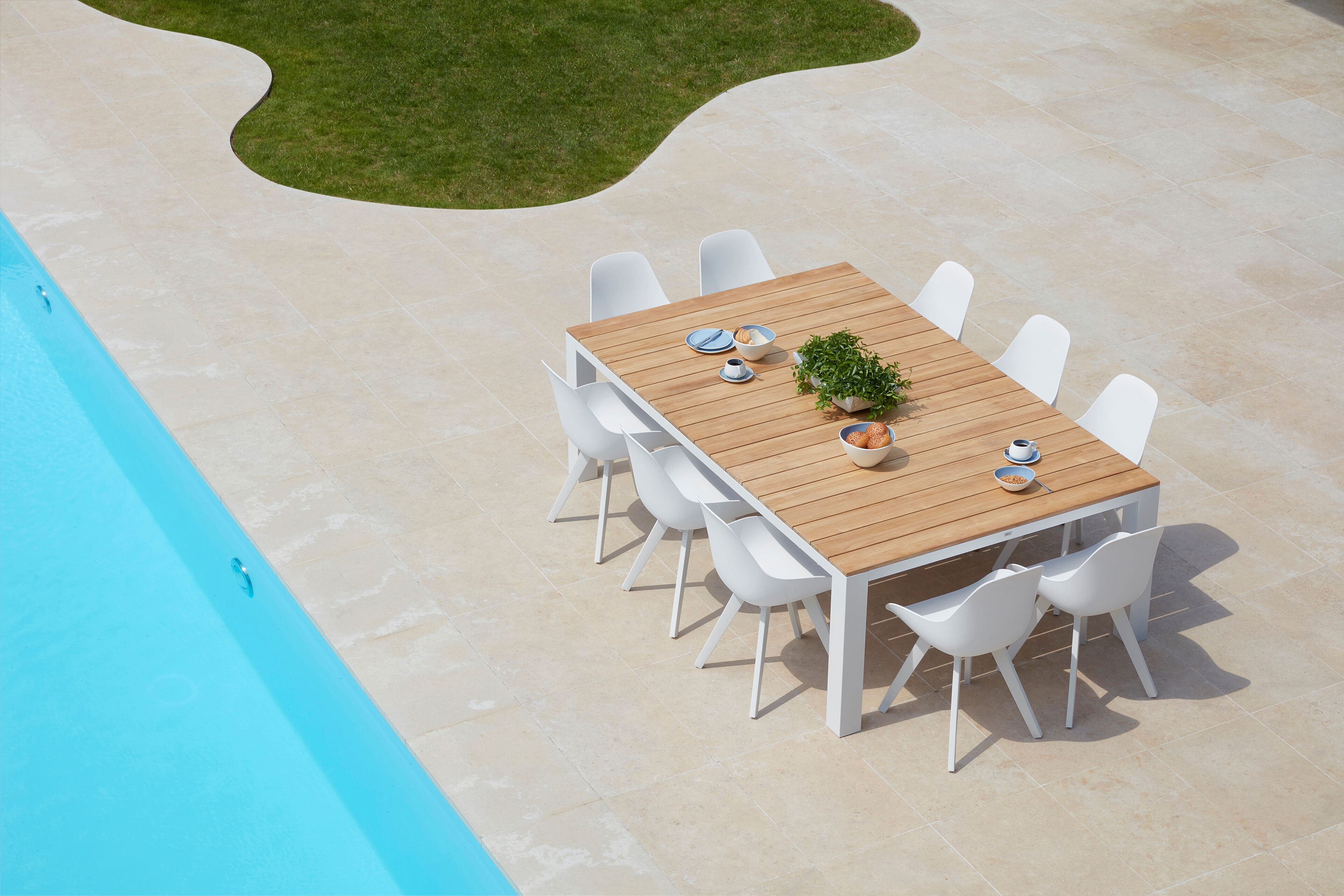 Mesa tuinstoel in wit aluminium en wit kunststof