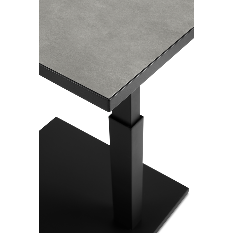 Talana bijzettafel in zwart aluminium en grijs volkeramiek - L 60 x B 40 x H 47/67,50