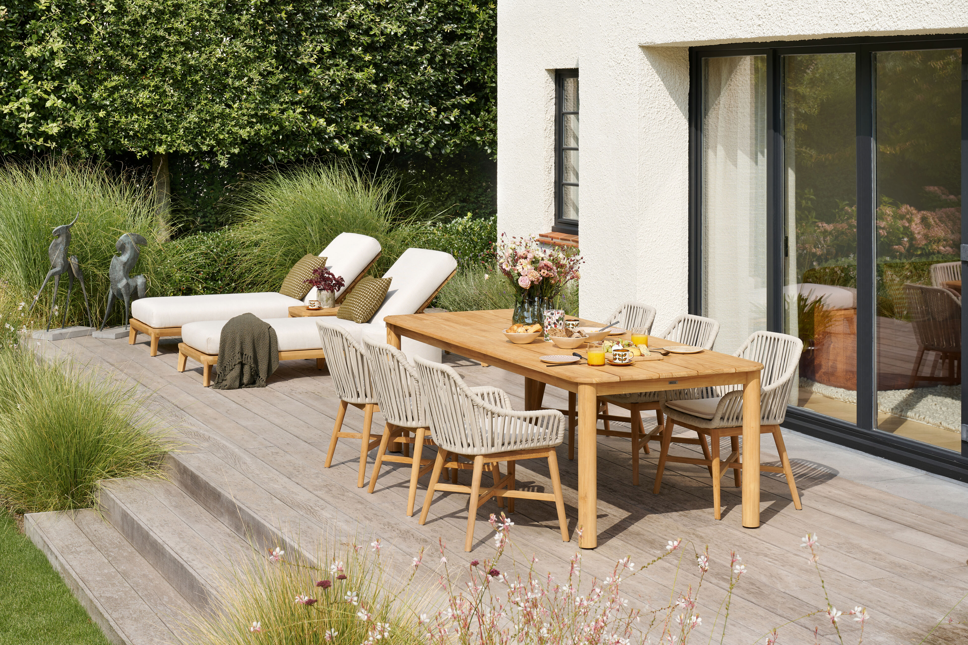 Orso tuintafel rechthoekig afgerond in teak - L 240 x B 100 x H 74 cm