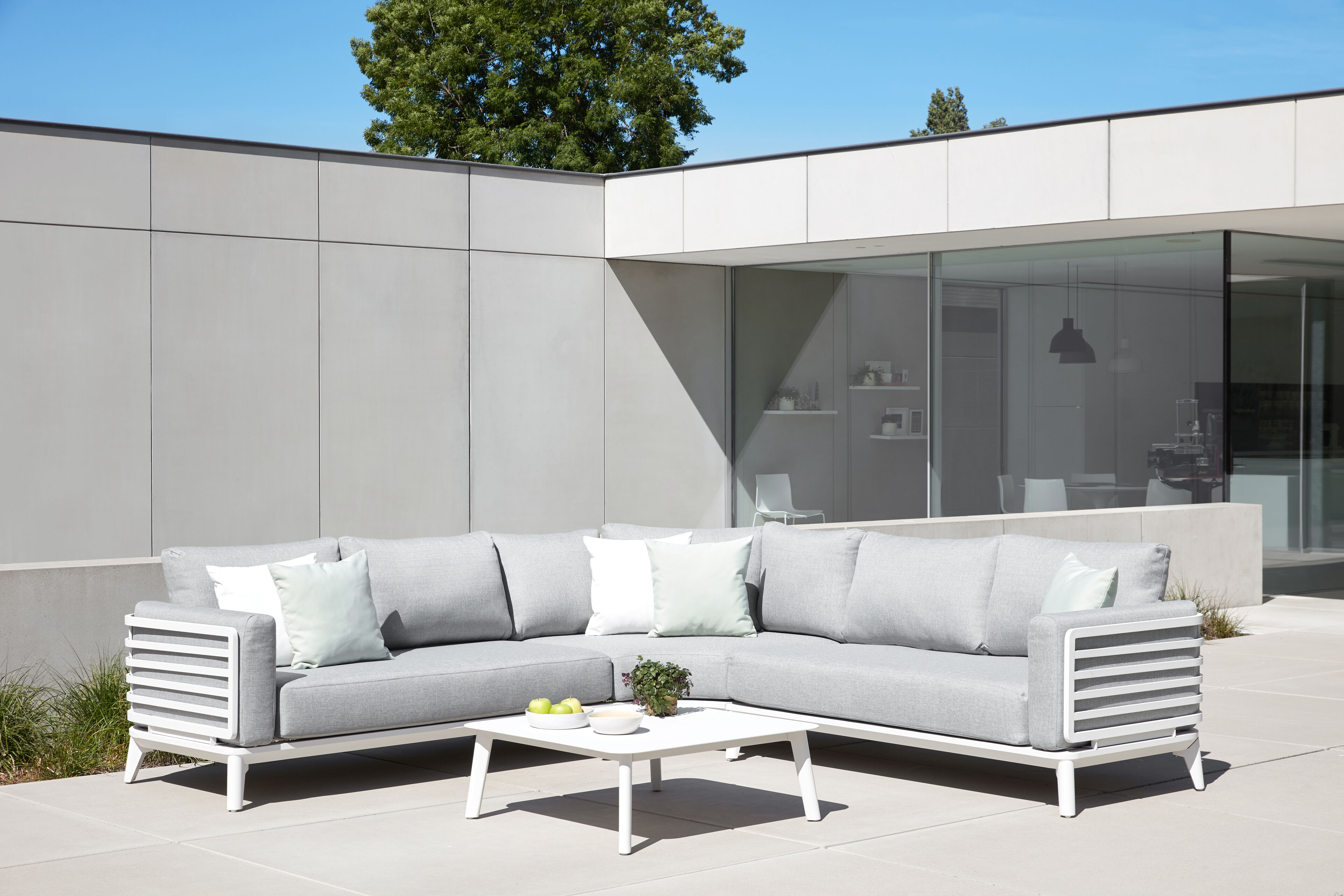 Mosa loungetafel in wit aluminium - L 85 x B 85 x H 30 cm