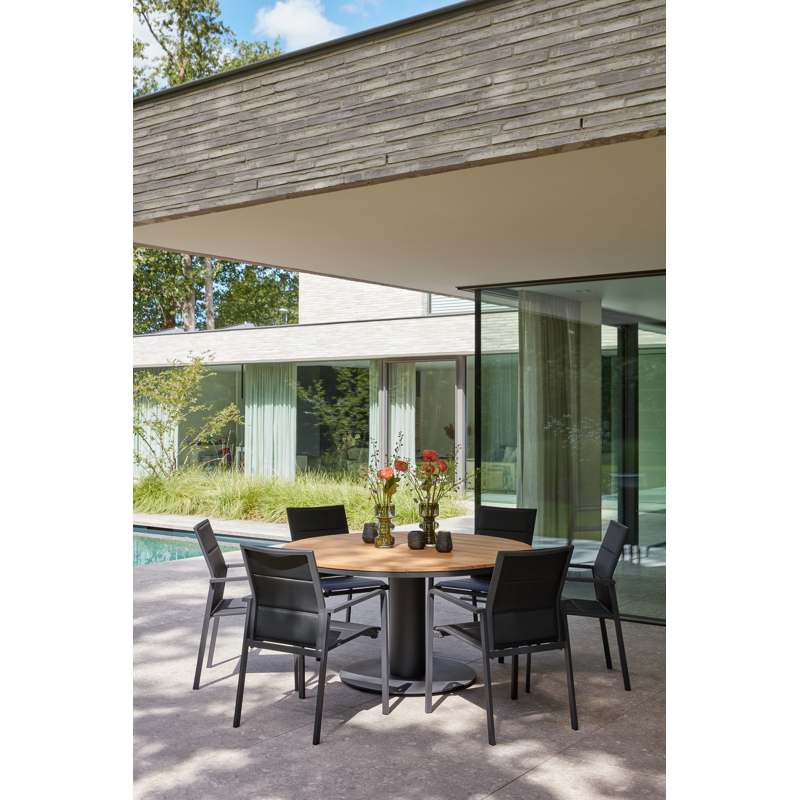 Como stapelbare tuinstoel in zwart aluminium en zwart comfort textilene