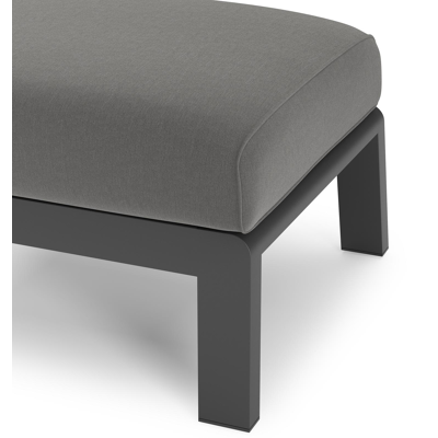 Cosenzo poef in zwart aluminium met charcoal chine all weather sunbrella® luxe kussen