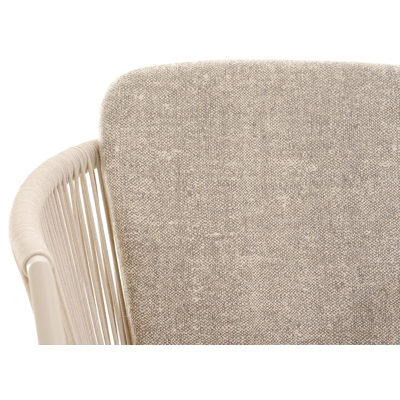 Orso stapelbare tuinstoel in beige aluminium en beige verticaal geweven ronde rope met kussen in All Weather Sunbrella® Luxe Chartres Pewter