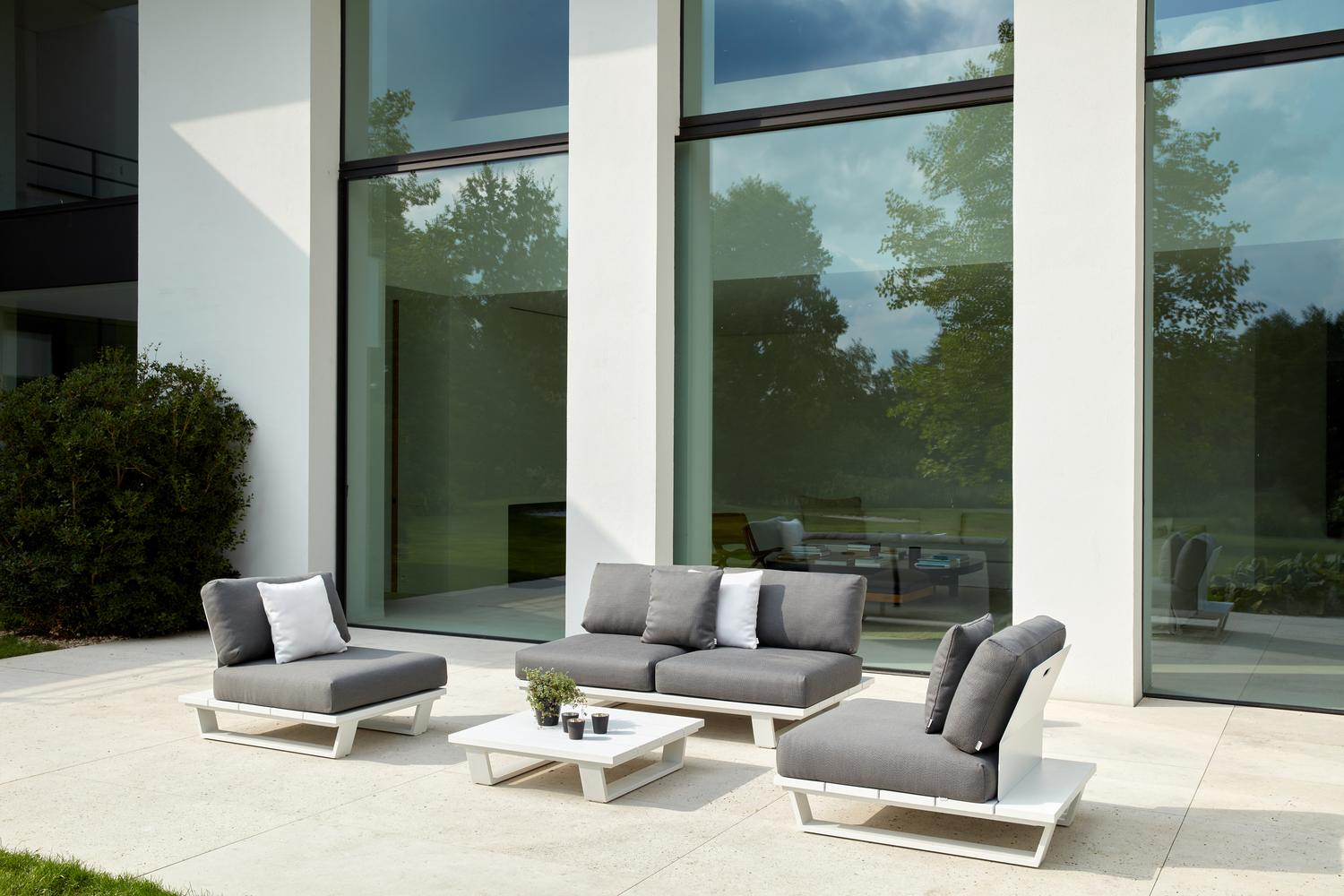 Sierkussen 45 x 45 cm in all weather sunbrella® luxe lopi shadow