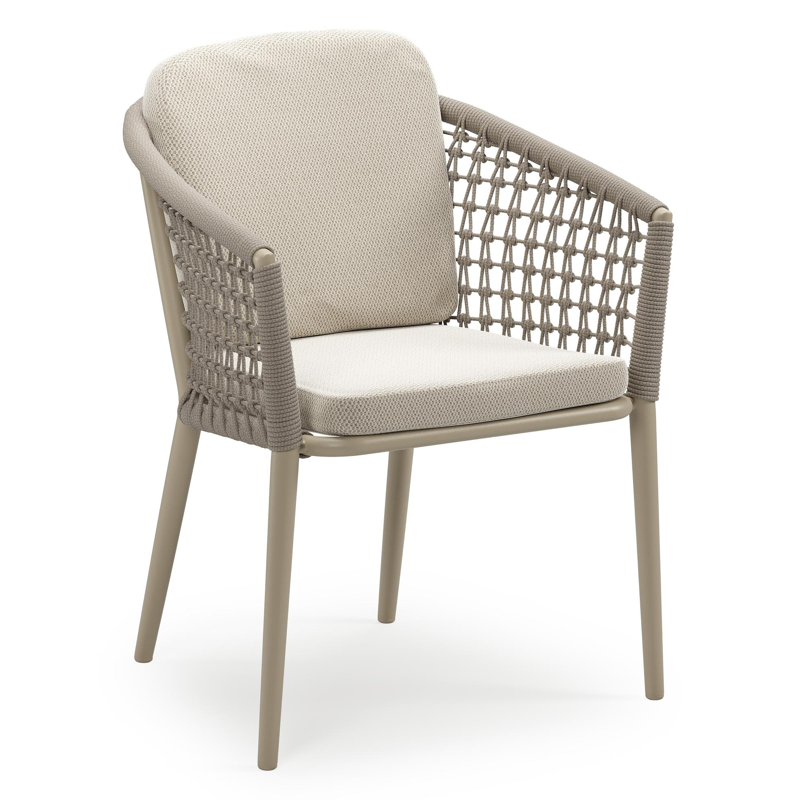 Orso stapelbare tuinstoel in beige aluminium en beige visnet geweven ronde rope met stoelkussen in All Weather Sunbrella® Luxe Lopi Marble