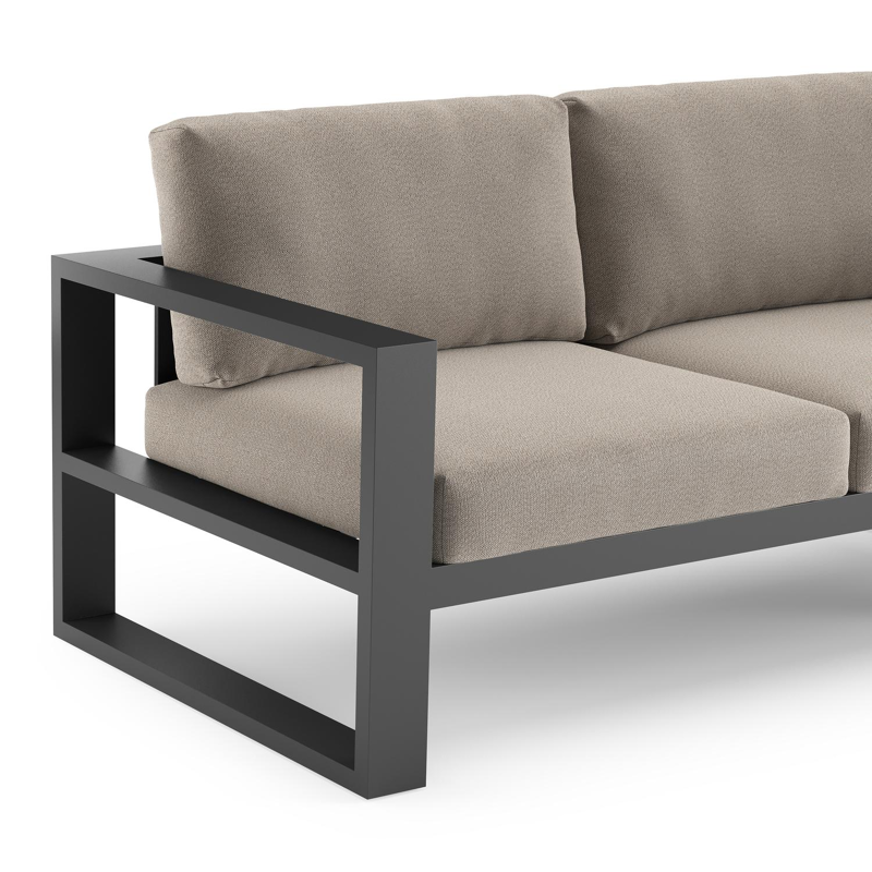 Verato loungehoek in zwart aluminium met savane coconut all weather sunbrella® luxe kussen