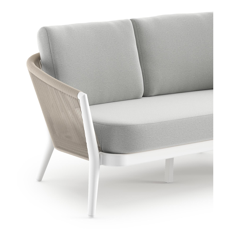 Orso loungebank in wit aluminium en beige verticaal geweven ronde rope met Natte Grey Chine all weather sunbrella® luxe kussen