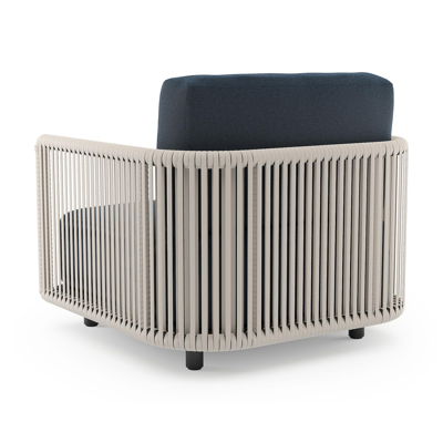 Organo loungestoel in zwart aluminium en beige verticaal geweven luxe vlakke rope met heritage indigo all weather Sunbrella® luxe kussen