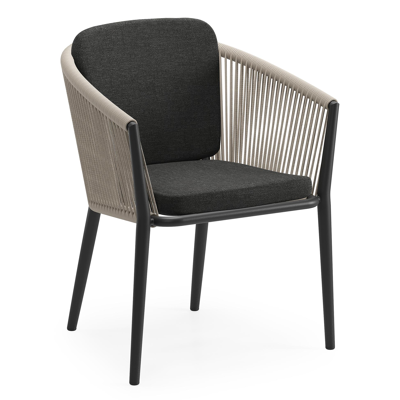 Orso tuinstoel in zwart aluminium en beige verticaal geweven ronde rope met kussen in chartres sooty all weather sunbrella® luxe