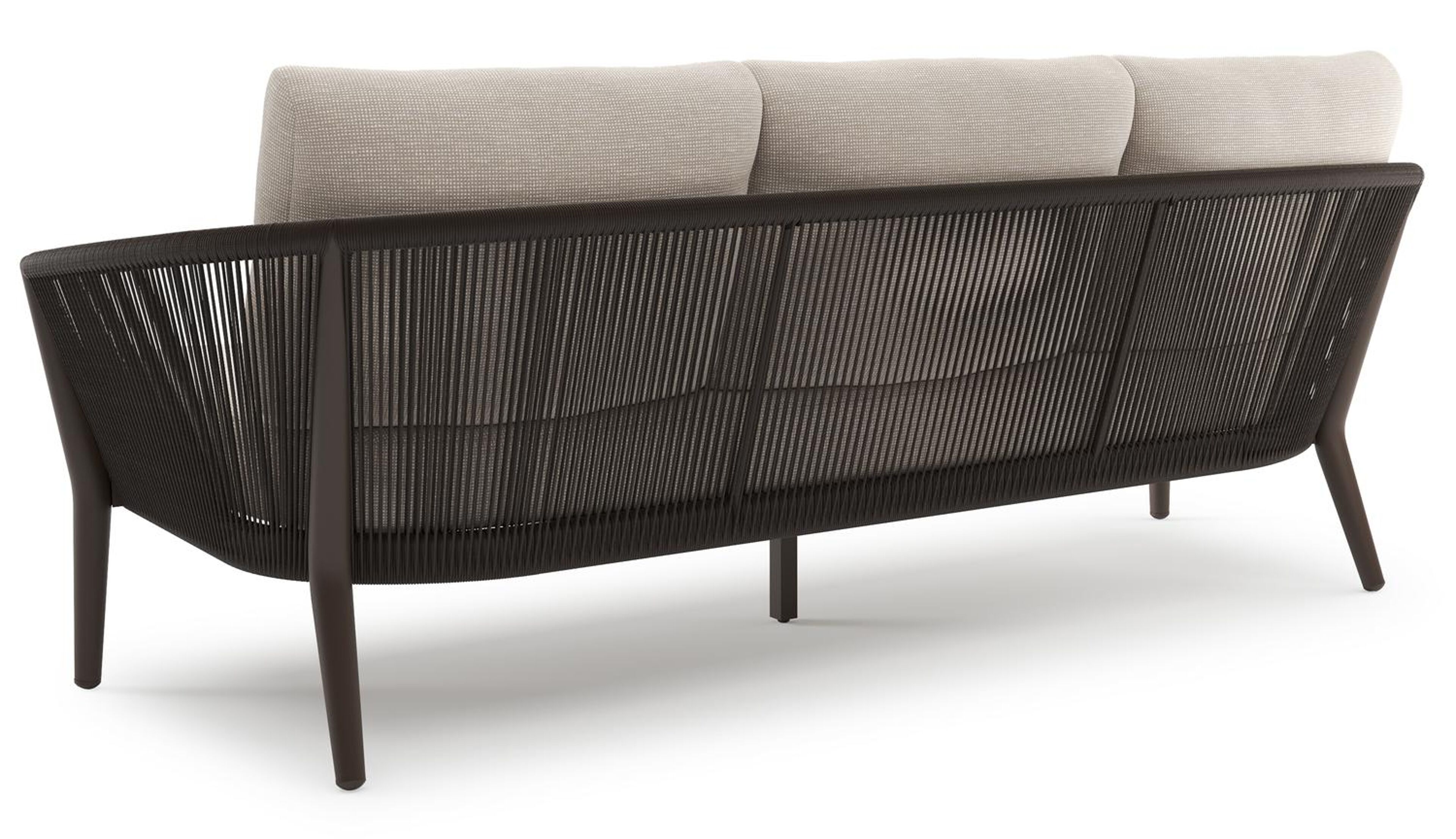 Orso loungeset in donkerbruin aluminium en donkerbruin verticaal geweven ronde rope met Slow Farafra all weather sunbrella® luxe kussen