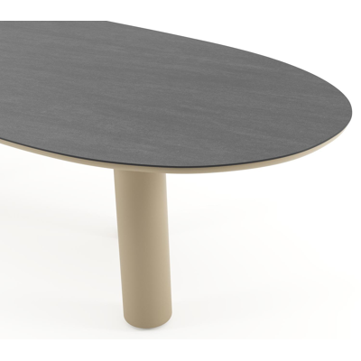 Table de jardin Amico organique en aluminium beige et céramique pleine Basalt Black - Lg. 280 x Lrg. 120 x Haut. 73.5 cm