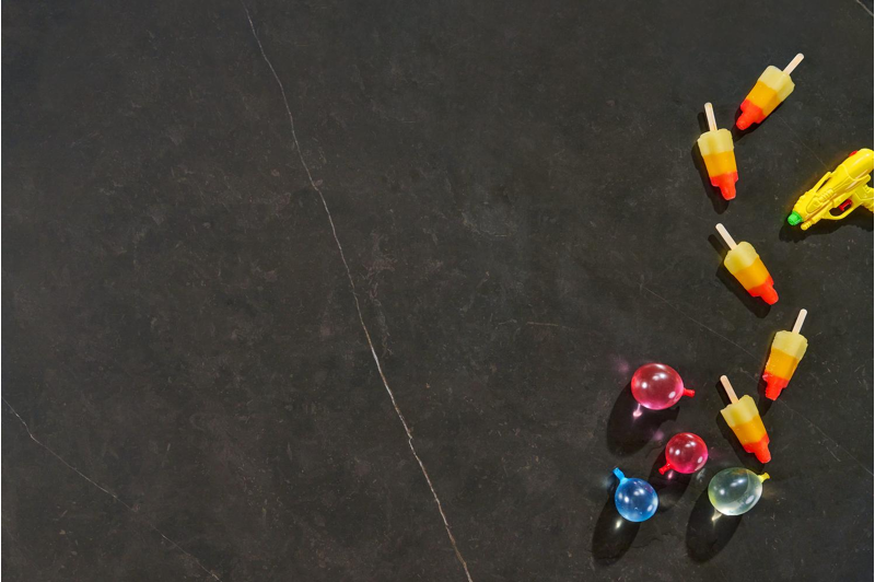 Pagino tuintafel in zwart aluminium en volkeramiek calatorao - L 255 x B 115 x H 74 cm