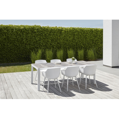 Table de jardin Ellara en aluminium blanc et carreaux en céramique gris - Lg 220 x Larg. 100 x H 73.5 cm