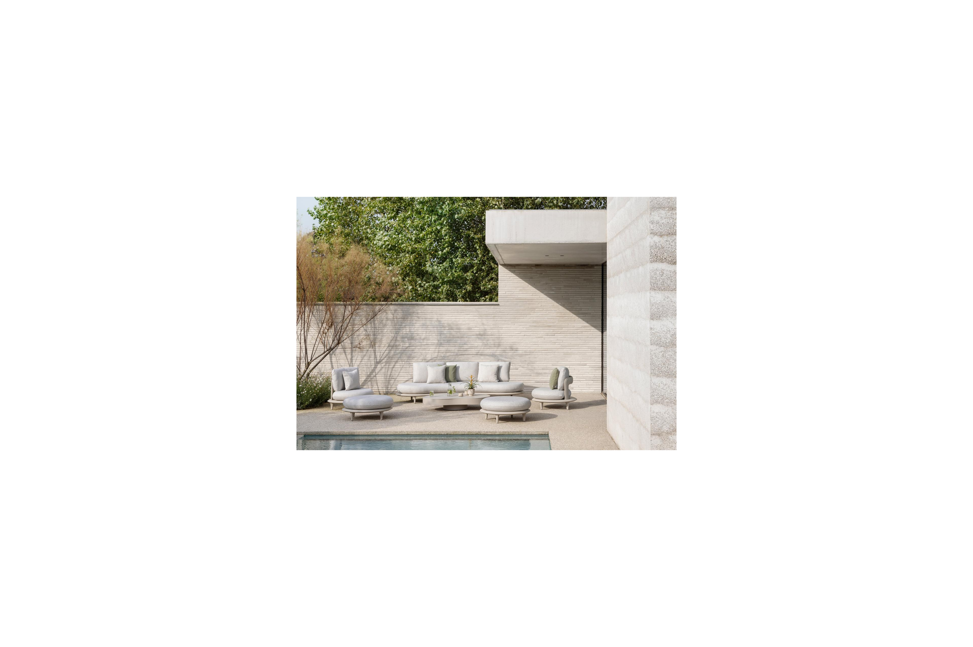Bomero loungeset in beige aluminium met firenze natural all weather solica kussen