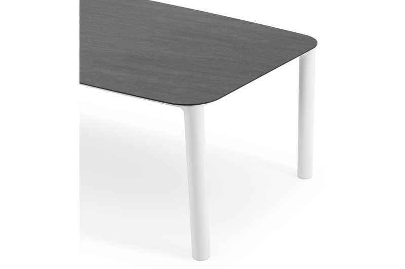 Orso tuintafel bootvorm in wit aluminium en volkeramiek Basalt Black - L 255 x B 115 x H 75 cm