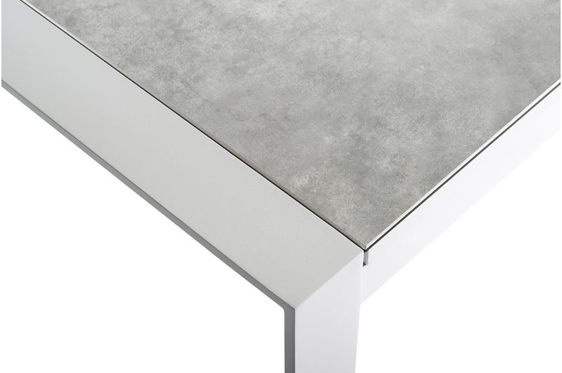 Ceramo verlengbare tuintafel in wit aluminium met tafelblad in volkeramiek - L 220 x B 106 cm