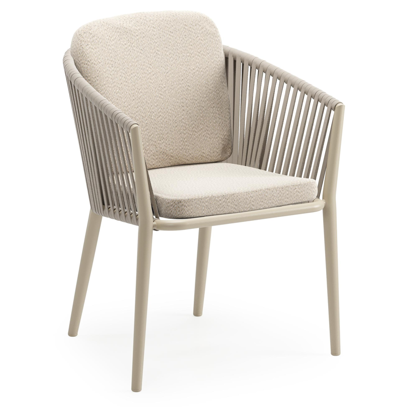 Chaise de jardin Orso en aluminium beige et corde plate tissée verticalement beige avec coussin luxe en All Weather Sunbrella® Luxe Lopi Sand