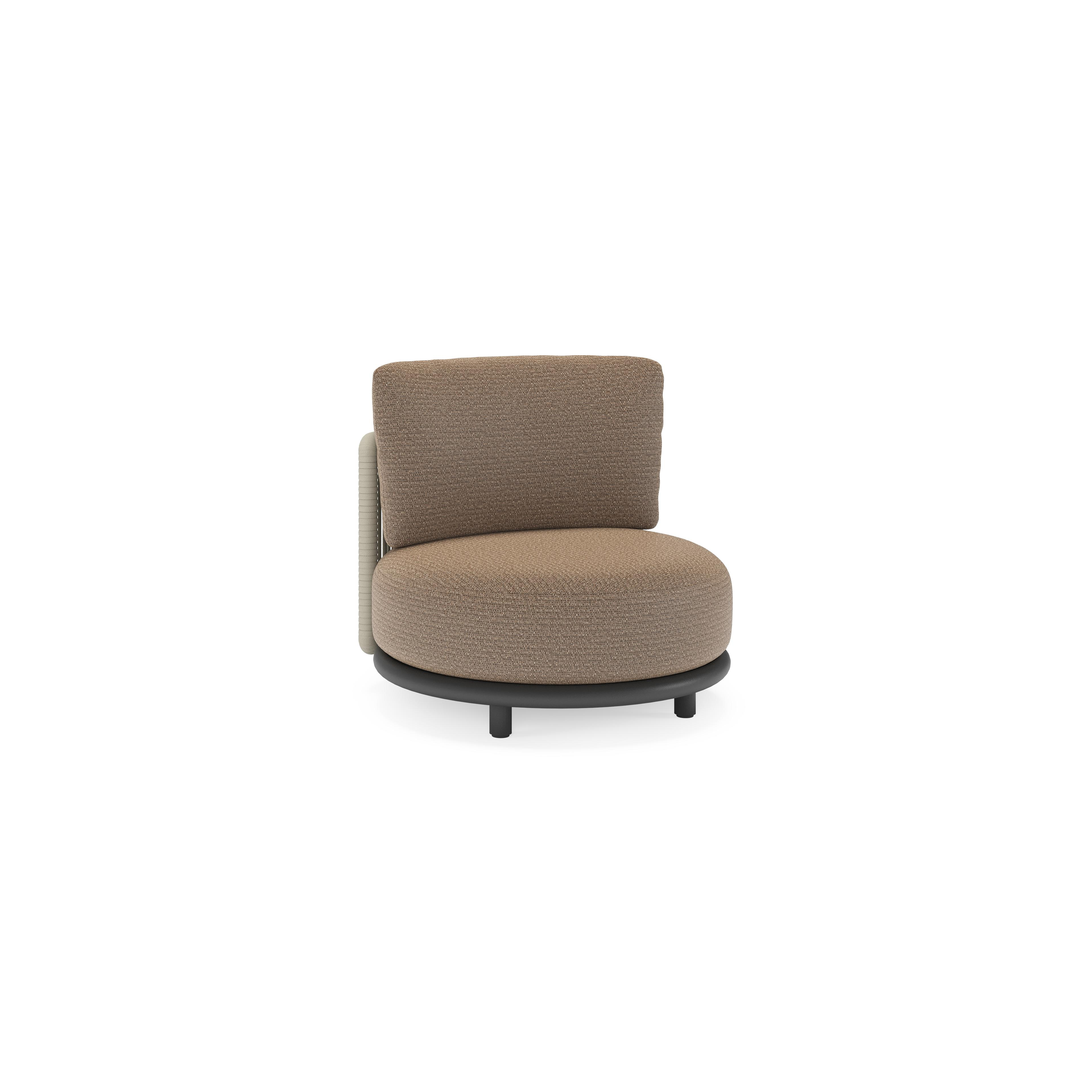 Fauteuil de jardin Lomano en aluminium noir et corde luxe plate tissée verticalement beige et coussins en all weather solica Firenze Bamboe