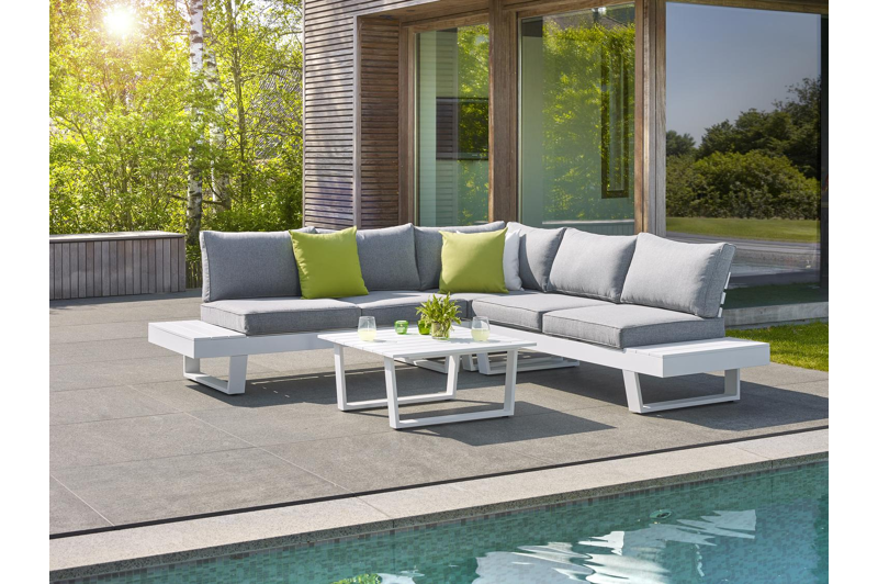 Alora loungehoek in wit aluminium met grijs polyester kussens en loungetafel