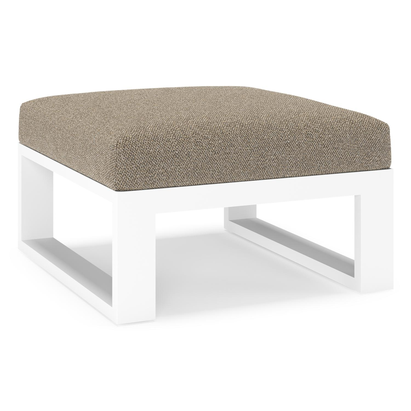 Verato poef in wit aluminium met madagascar burch all weather cosytica kussen